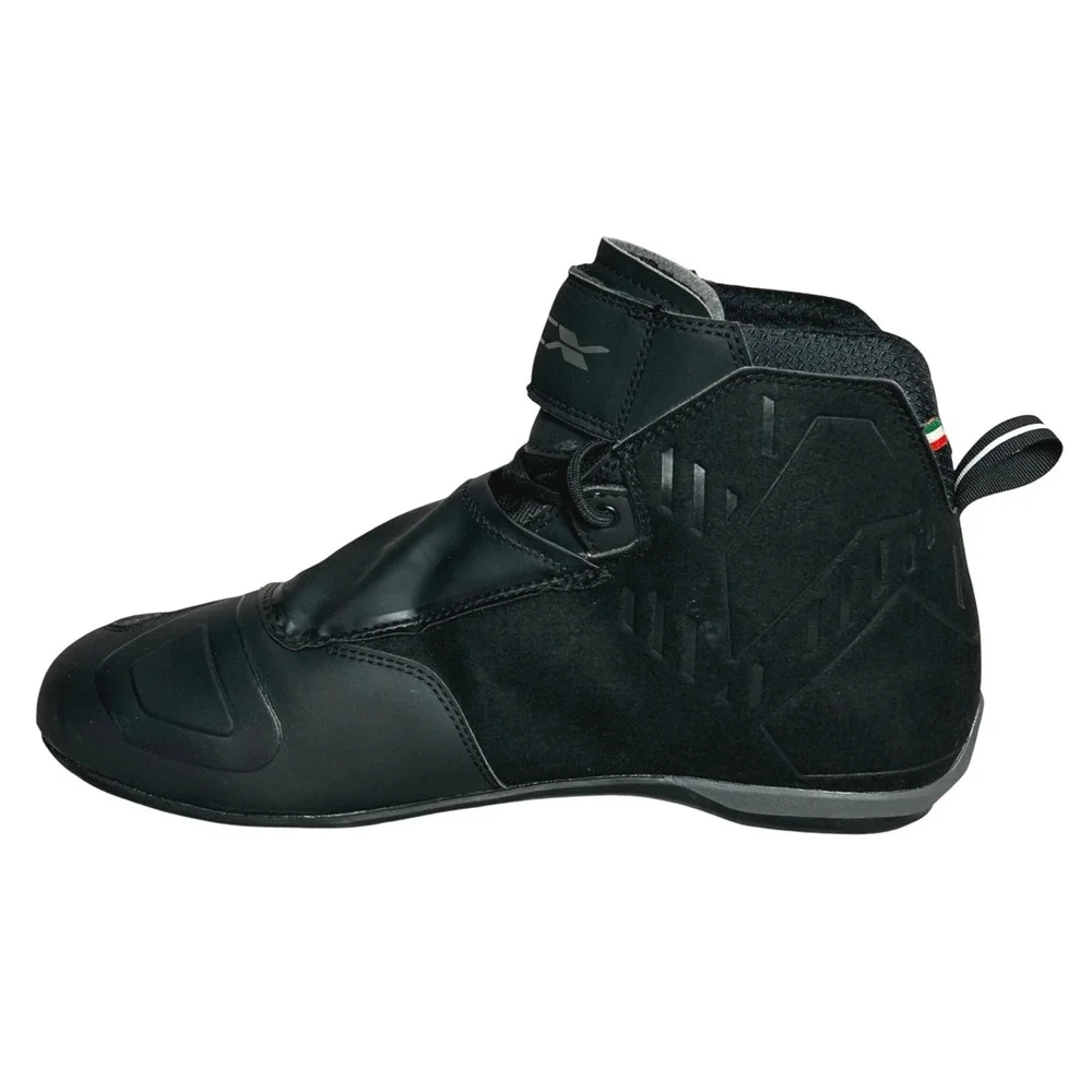 TCX R04D WP Motorcycle Boots Men's US‎ 10 and 11 EU 44 45Black T-Dry Waterproof